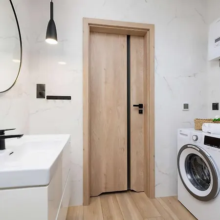 Piekny Gorski Z Widokiem I Parkingiem By Renters